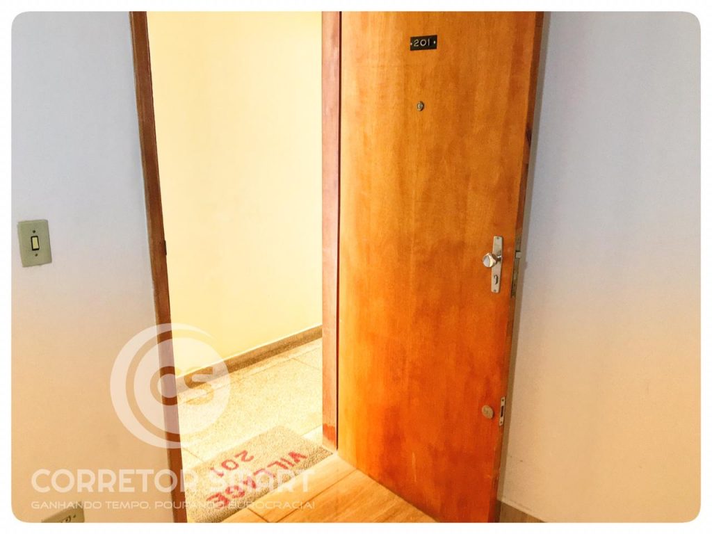 Apartamento, 2 dormitório, armários embutidos, garagem coberta.